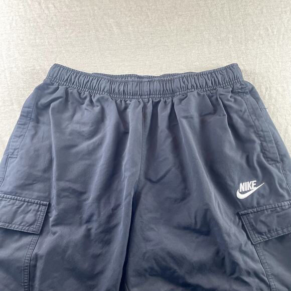Black Nike Club Men's Cargo Pants Unlined Utility M - Picture 3 of 7